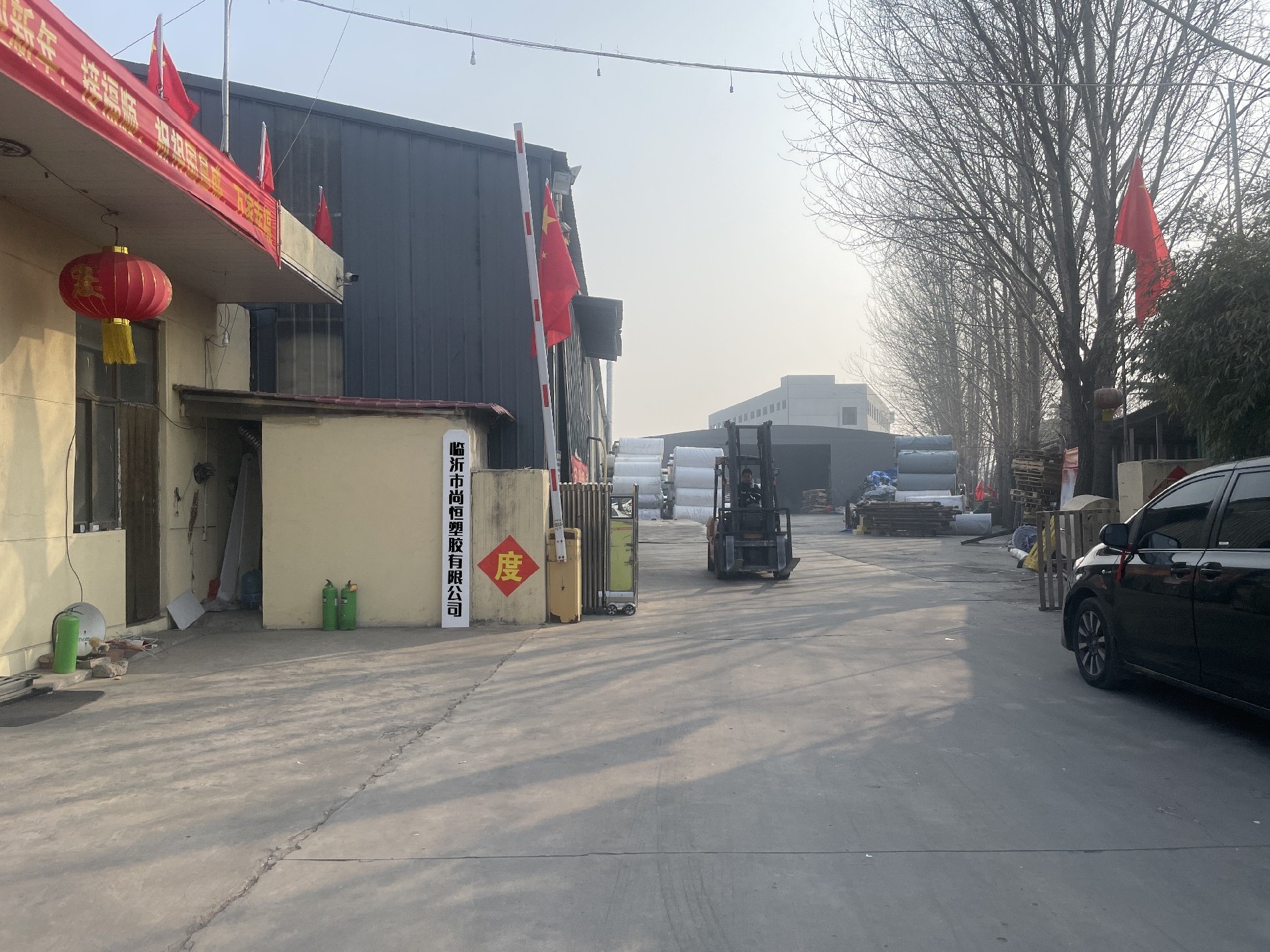 篷布專家——臨沂市尚恒塑膠有限公司，為您提供高品質(zhì)篷布解決方案